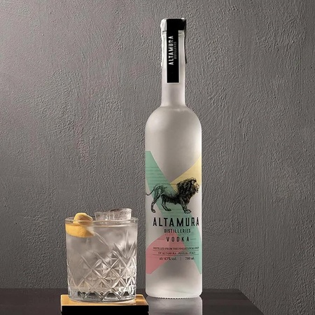 Włoska wódka Altamura 700ml
