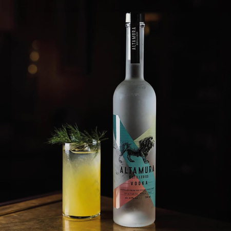 Włoska wódka Altamura 700ml