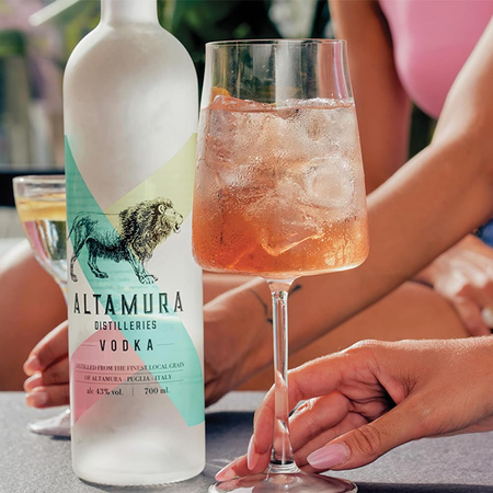 Włoska wódka Altamura 700ml